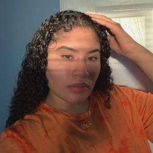 Meet your Posher, Allyson